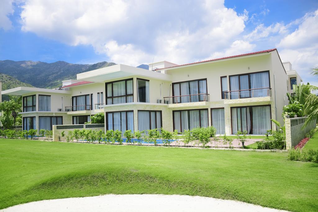 Diamond Bay Golf And Villas Nha Trang Exterior photo